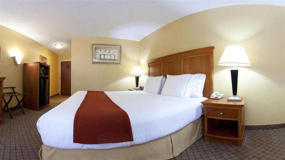 Holiday Inn Express Hurricane Mills Waverly By Ihg Extérieur photo