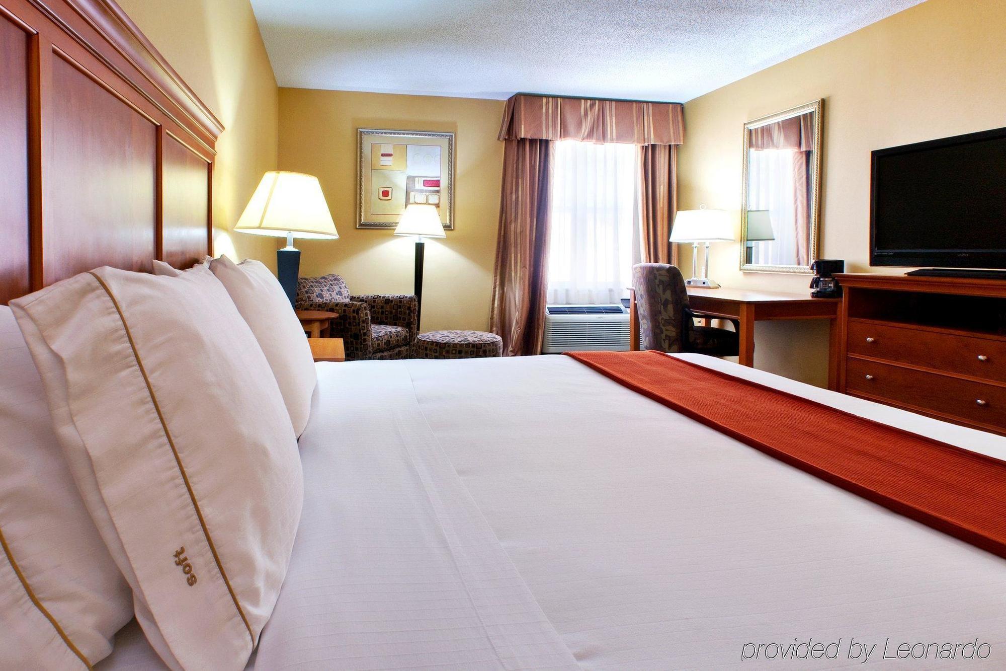 Holiday Inn Express Hurricane Mills Waverly By Ihg Chambre photo