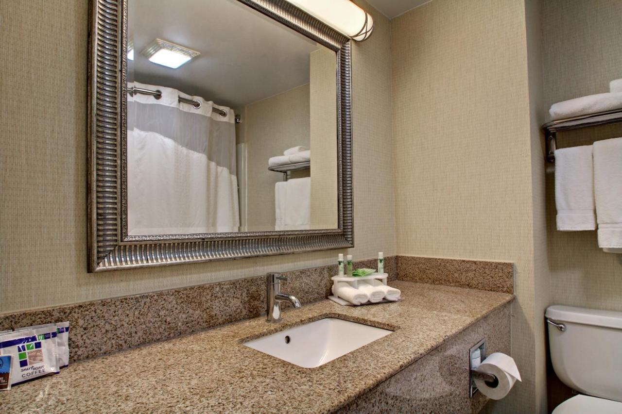 Holiday Inn Express Hurricane Mills Waverly By Ihg Extérieur photo